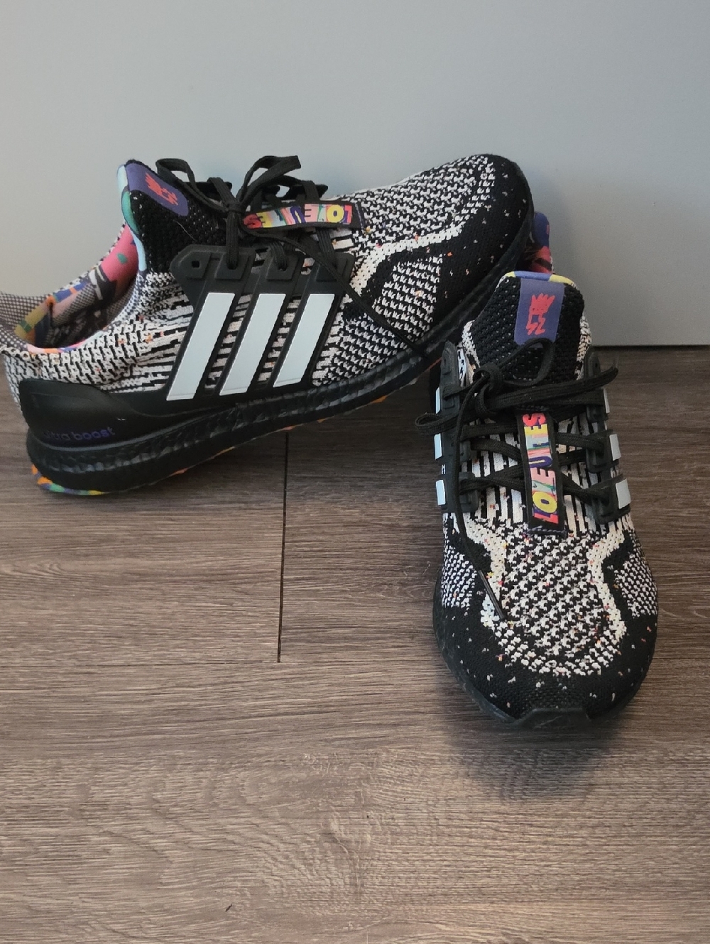 Adidas Ultra Boost 5.0 DNA Black White LOVE UNITES Men Shoe Size 11